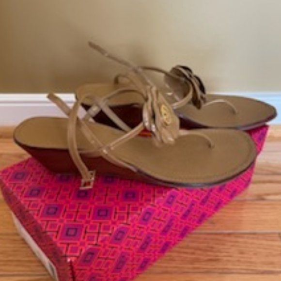 Tory Burch Wedge sandal, Leather, size - 9,5, Tan color - Picture 2 of 5
